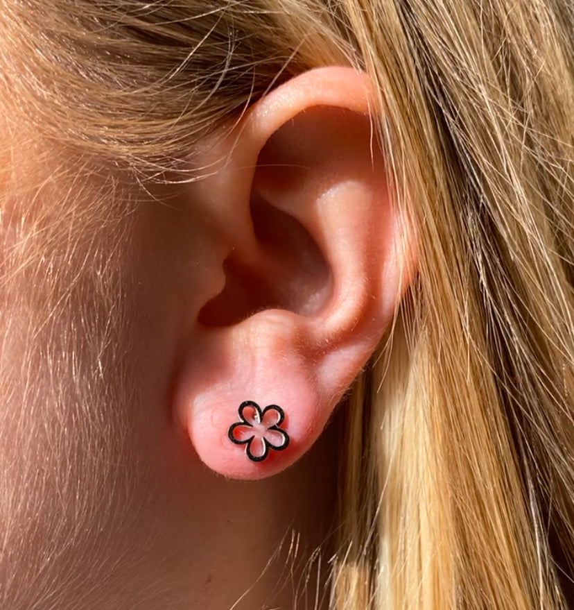 Patricia Studs - Flower stud earrings