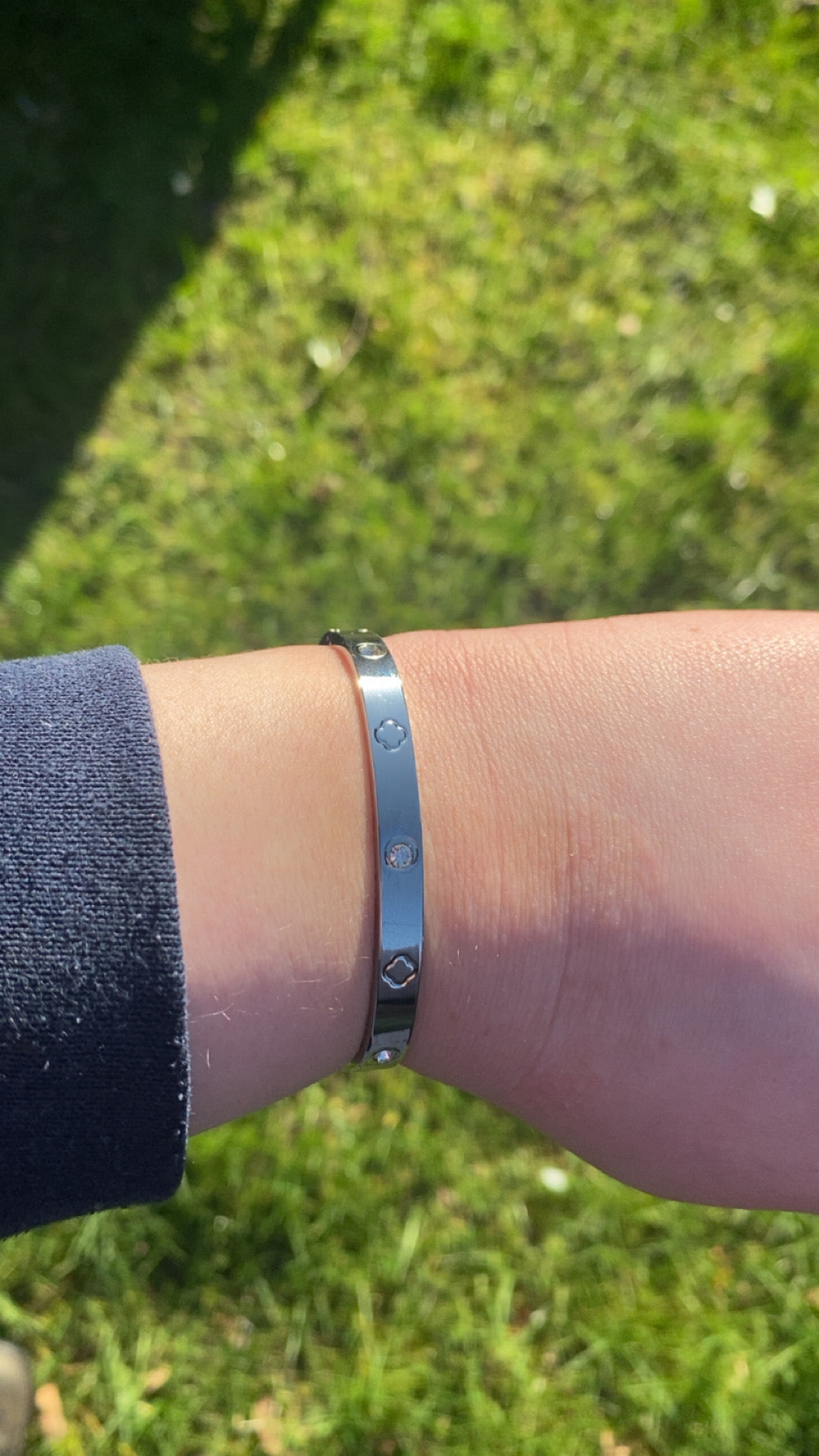 Dana Bangle - Clover Jewel Bangle