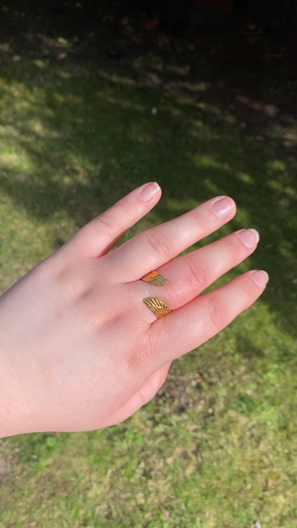 Joyce Ring - Adjustable angel wing ring