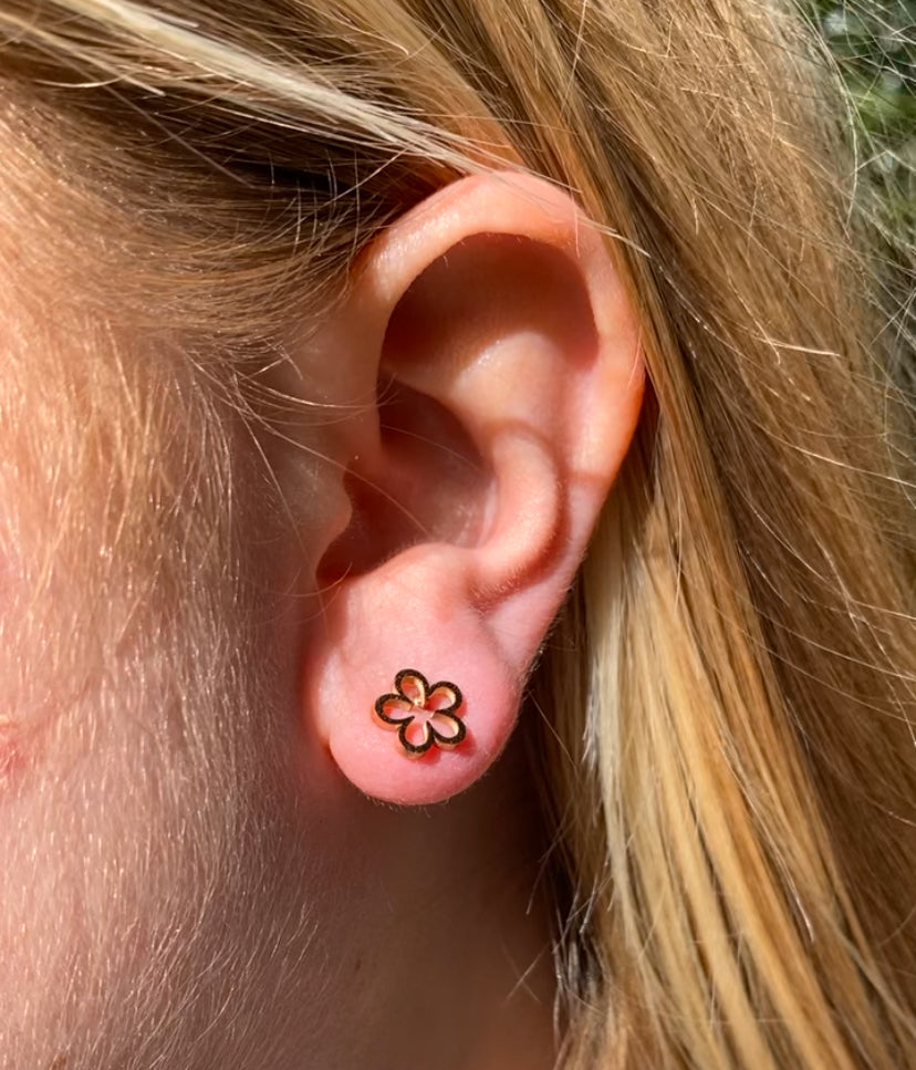 Patricia Studs - Flower stud earrings