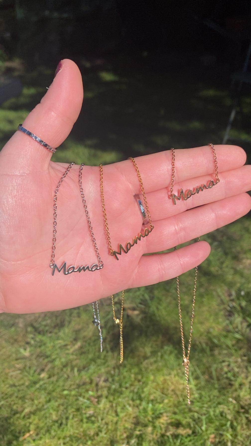 Angela Necklace - Mama Necklace