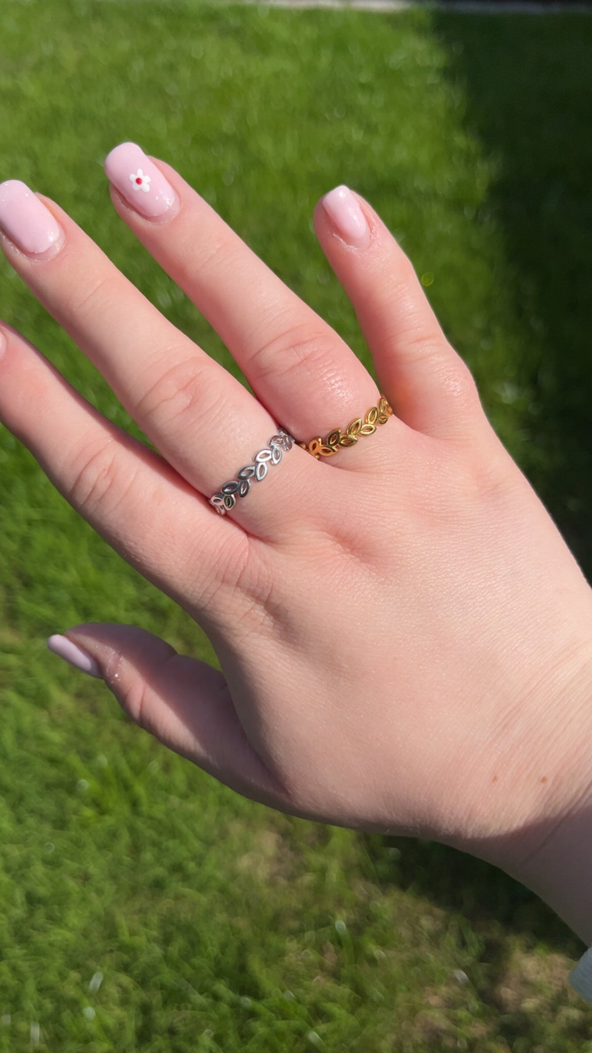 Marie Ring - Adjustable Leaf Ring
