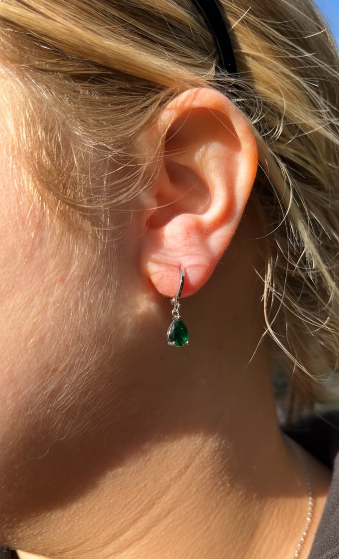 Noelle Drops - Green jewel drops (Limited Edition!)