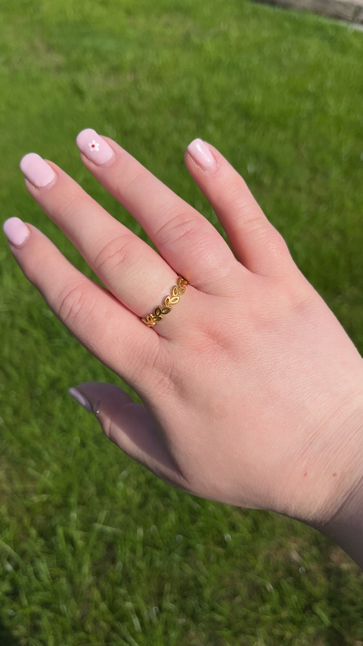 Marie Ring - Adjustable Leaf Ring