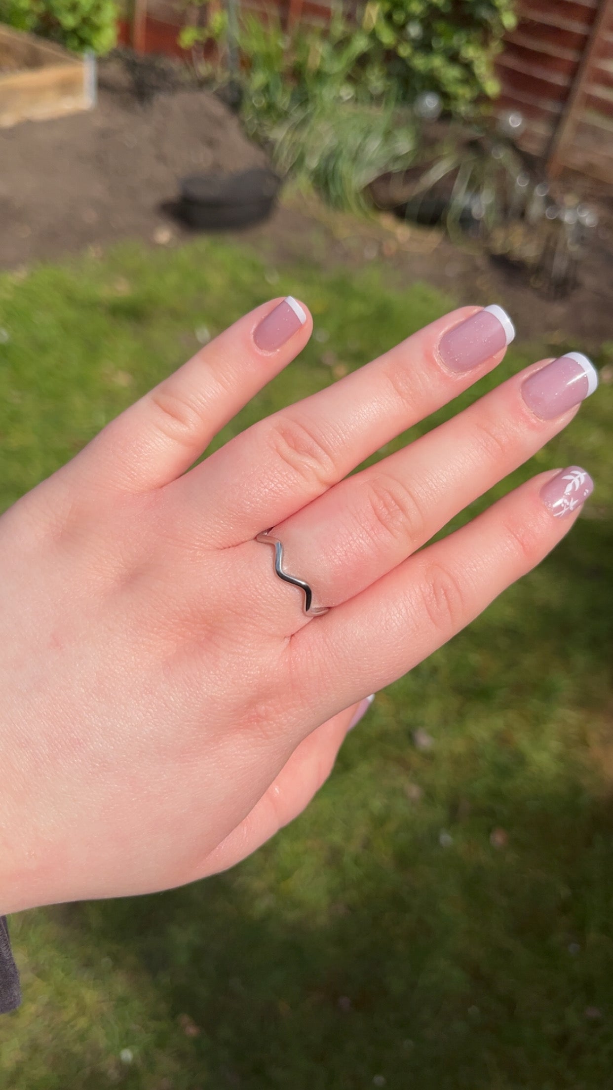 Ellie Ring - Wave Ring